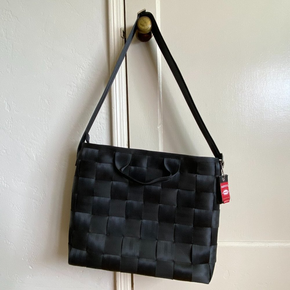 Harvey's Seatbelt crossbody bag